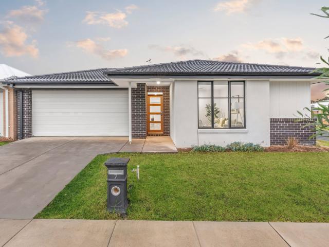 7 Gahnia Drive