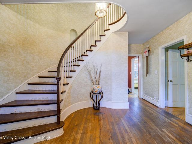 7 Glenwood Drive