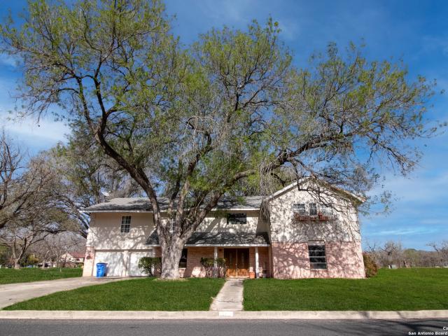 7 Glen Cove Dr, Seguin, TX 78155 | MLS #1962