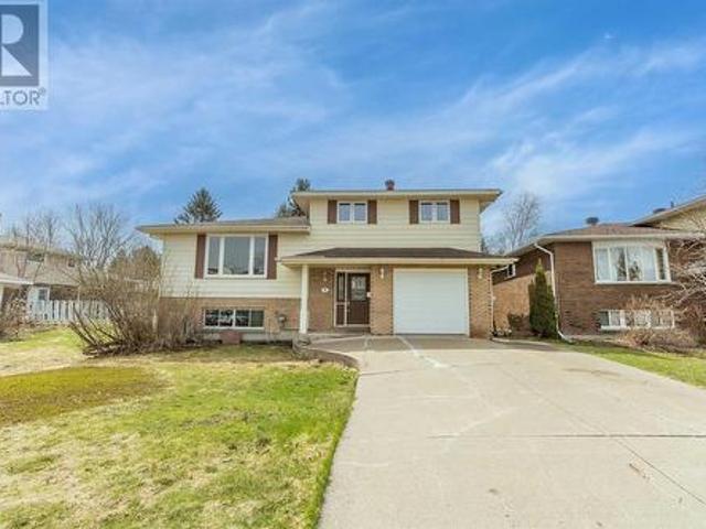 7 Golf Range Cres, Sault Ste. Marie, ON, P6A 6A4 house for sale | Listing ID SM260867 | Royal LePage