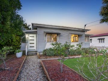 7 Greenham Street, Raceview QLD 4305 House For Rent | Domain
