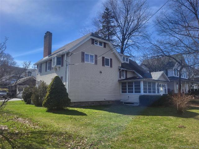 7 Hambletonian Avenue