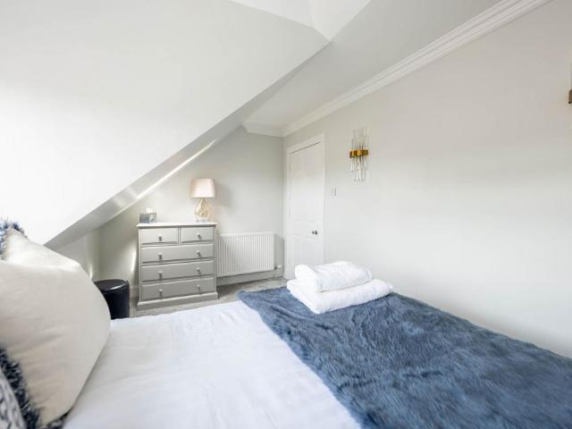 7 Hanover Street, City of Edinburgh, EH2 2DL, United Kingdom | 3 bed apartment for rent #111212512 | Rentberry