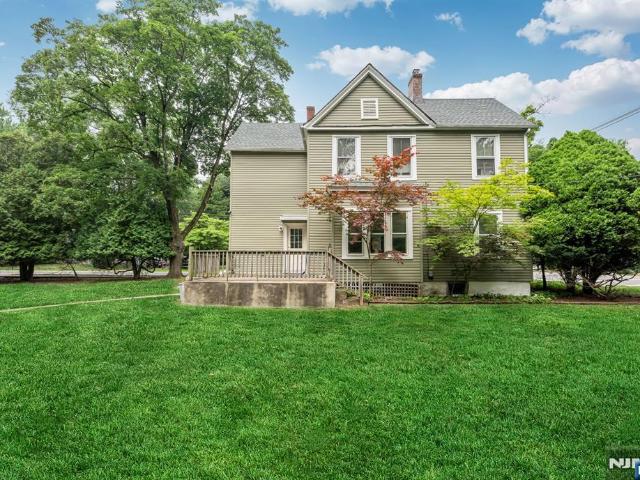 7 Hardenburgh Avenue