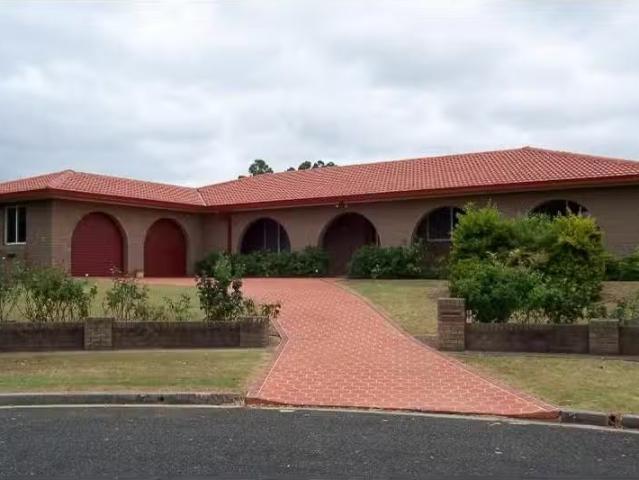 7 Hayes Close, SINGLETON HEIGHTS House for rent Listed by Bel.