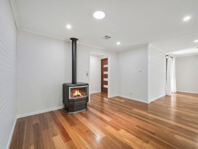 7 Hayley Crescent, Queanbeyan