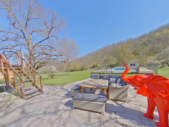 7 hectares de terrain, piscine, aucun vis à vis! Saint Anton. 155m² Saint Antonin Noble Val