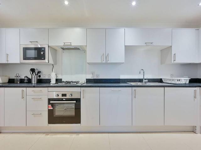 7 Heathstan Road, London, W12 0RA, United Kingdom | 2 bed apartment for rent #138593455 | Rentberry