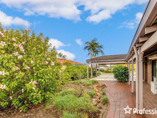 7 Hill CourtThornlie WA 6108, Australia