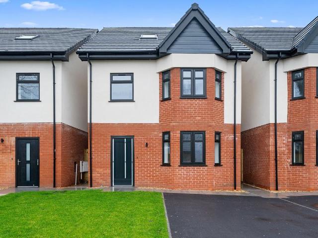 7 Holly Close, Southport PR8, 4 bed property to rent, £2,400 pcm | PrimeLocation