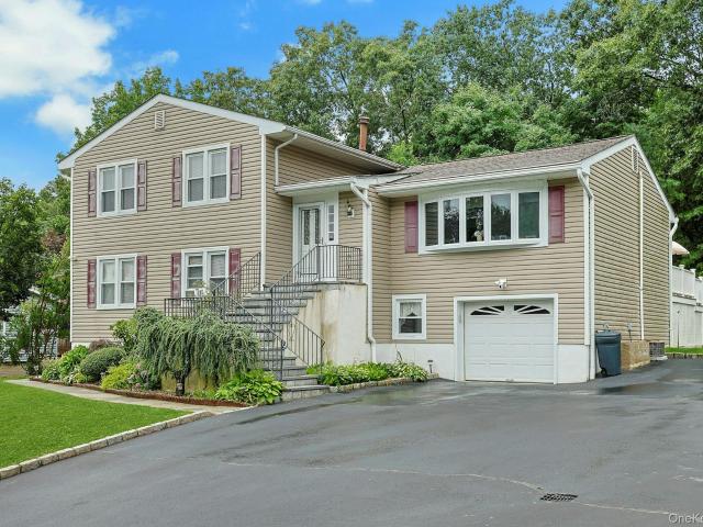 7 Holly Ridge Road