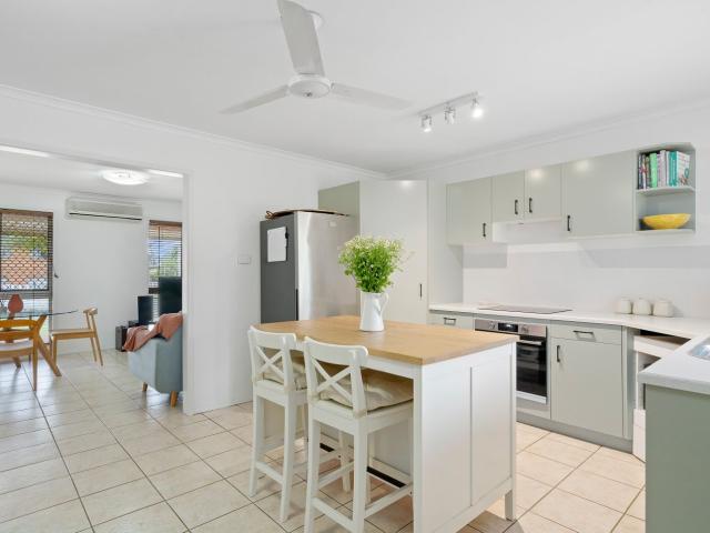 7 Holloway Street, BIRKDALE, QLD 4159