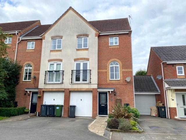 7 Honeysuckle Close, Bedworth CV12, 3 bed town house to rent, £1,200 pcm | PrimeLocation
