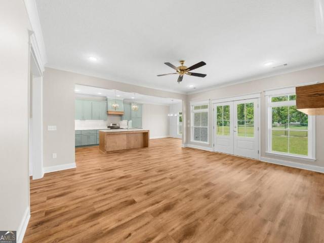 7 Honeysuckle Drive