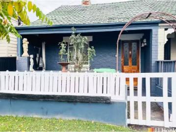 7 Inch Street, Lithgow Townhouse for rent Listed by Lynette D.