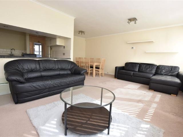 7, Ingledew Court, Leeds, West Yorkshire, LS17 8TP