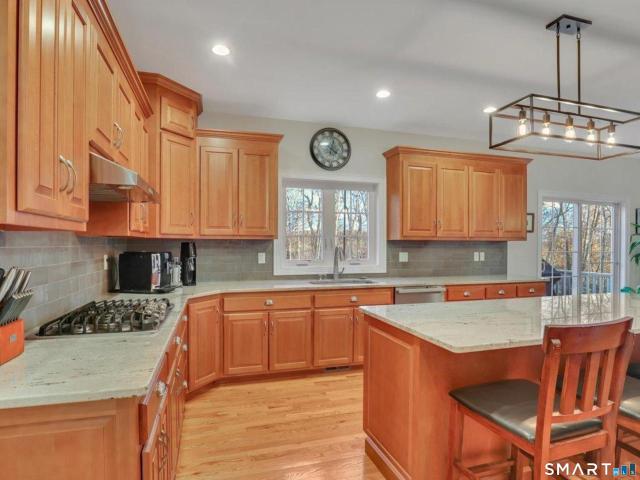 7 Jet Brook Rd, Newtown, CT 06470 | MLS #24164