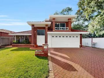 7 Lakewaters View, Gwelup, WA 6018