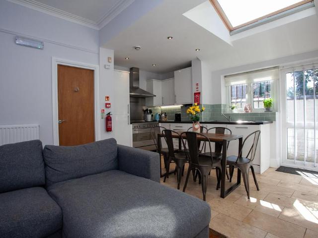 7 Landcross Road, Manchester, M14 6LZ, United Kingdom | 6 bed townhouse for rent #112806818 | Rentberry