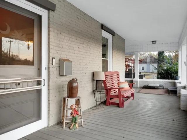 7 Lee Street