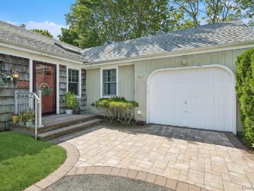 7 Linda Ln, Hampton Bays, NY 11946 | MLS #956786