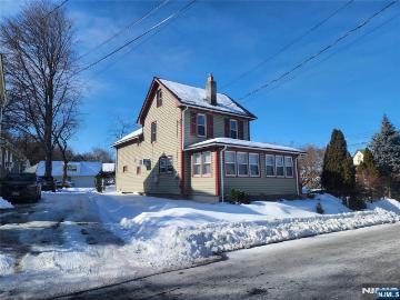 7 Lindsley Road, Little Falls, US, NJ