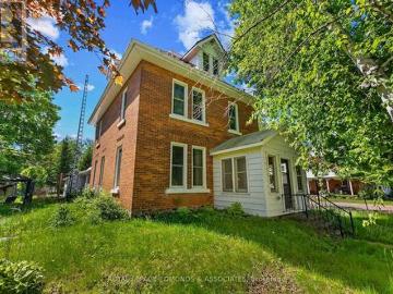 7 Little Street, Whitewater Region, ON, K0J 1C0 house for sale | Listing ID X13411 | Royal LePage