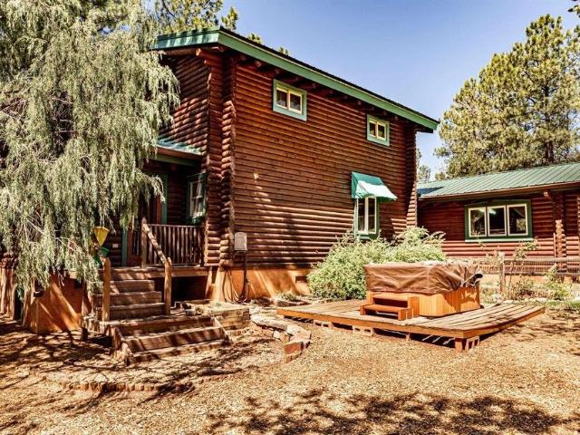 7 Log House Road
