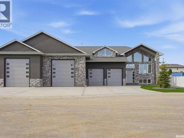 7 Loewen Court, Warman, SK, S0K 0A1 house for sale | Listing ID SK034591 | Royal LePage