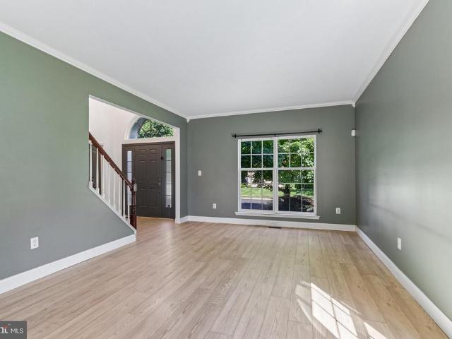 7 Longfellow Lane