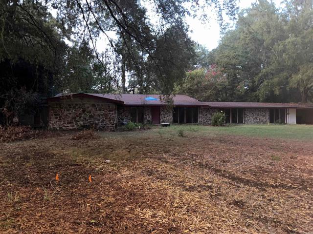 7 Longmeadow Drive