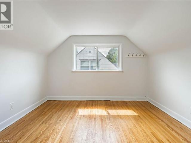7 PUTNEY Road, Toronto, Ontario, M8W2K6