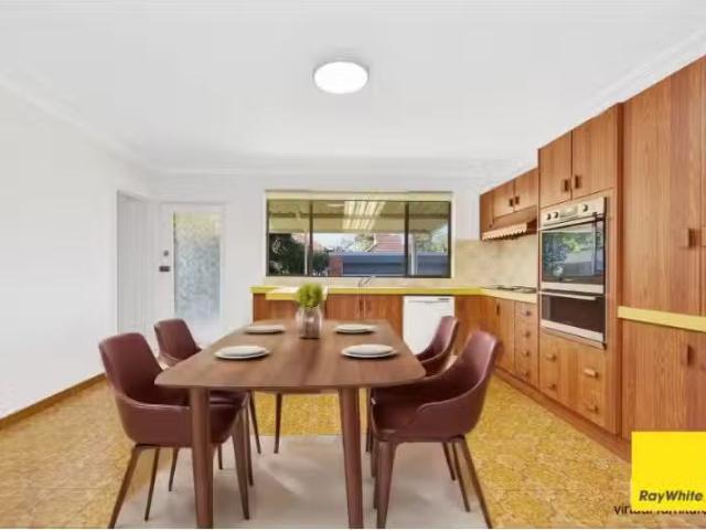 7 partson Street, HABERFIELD House for rent Listed by Beryl Y.