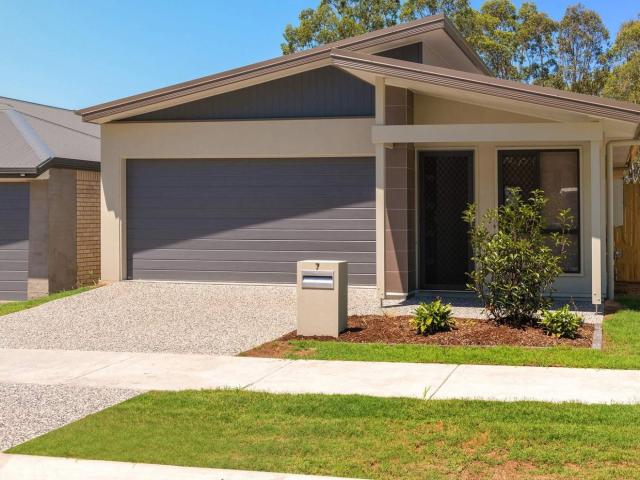 7 Pheasant Lane