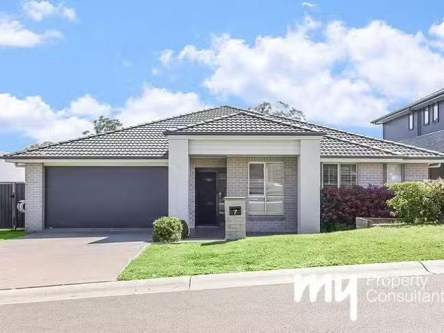 7 Pimlico Avenue, Currans Hill, NSW 2567