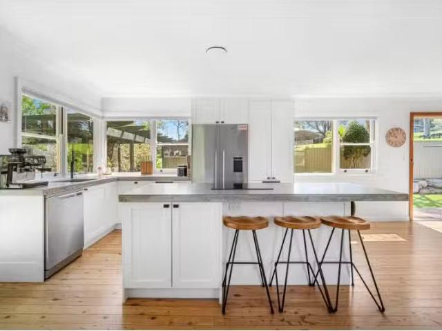 7 Pindari Avenue, Loftus House for rent Listed by Emma Bull o.