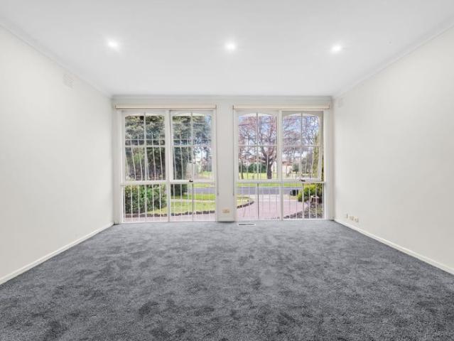 7 Pizzey Street Sunshine VIC