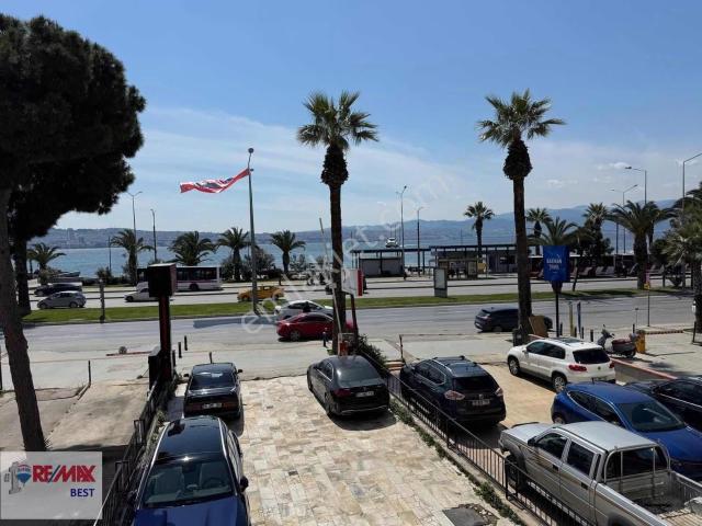 7 Remax Metin Şimşek'ten Karşıyaka Yalısında 3+1 Ofis&daire