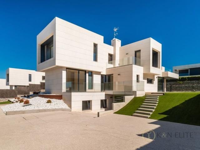 7 room luxury House for rent in Majadahonda, Spain