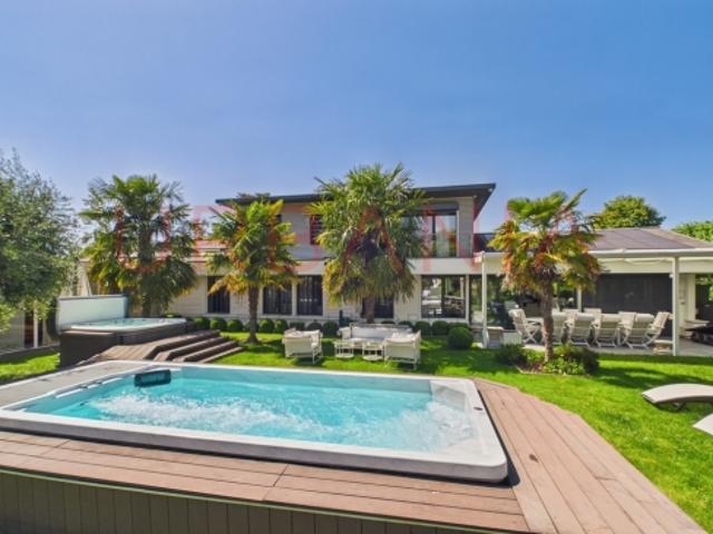 7 Room single house