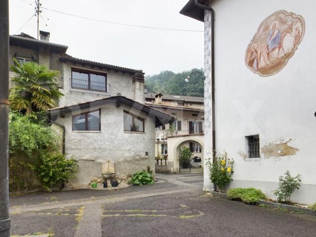 7 Room single house