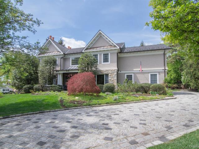 7 Roland Road