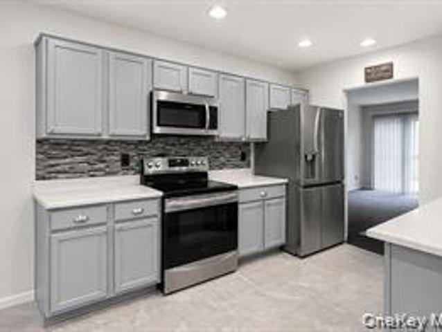 7 Roundtree Court