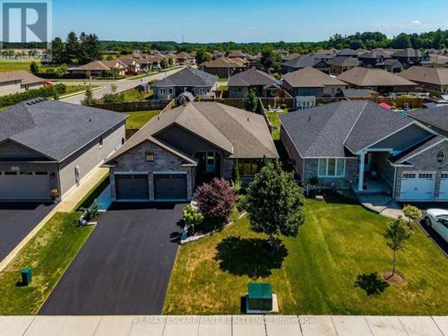 7 Stonebridge Place, Norfolk, ON, N3Y 4K1 house for sale | Listing ID X13650 | Royal LePage