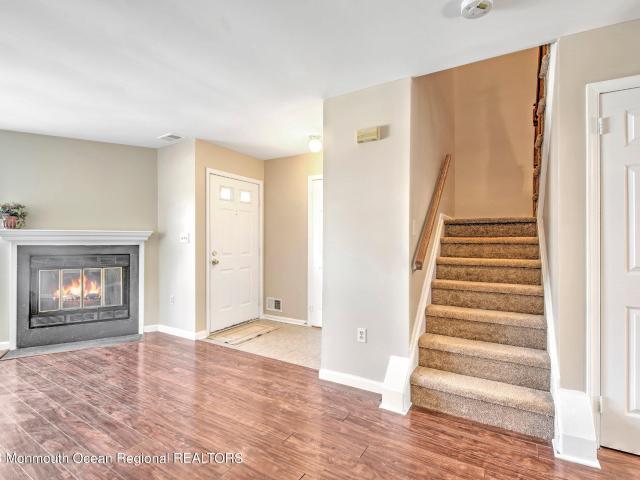 7 Stuart Drive Unit 4