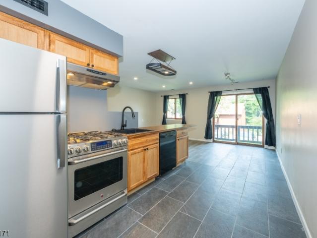 7 Sugar Loaf Ct # 2