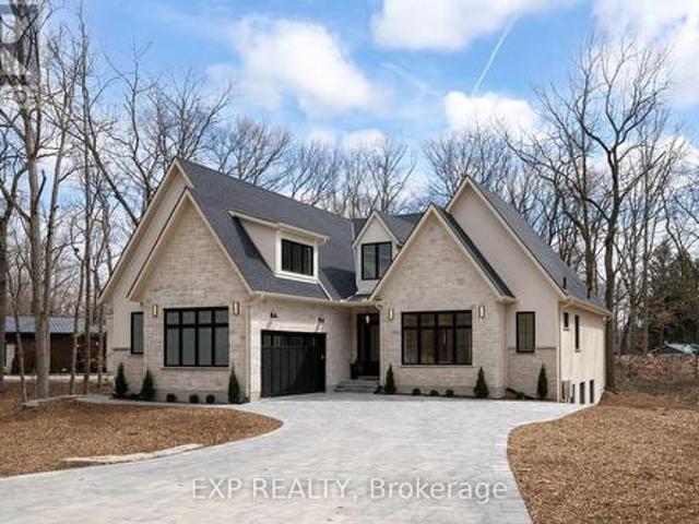 7 Sullivan Street, South Huron Stephen, ON, N0M 1T0 house for sale | Listing ID X12737 | Royal LePage