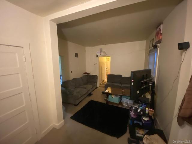 7 Sweezy Avenue