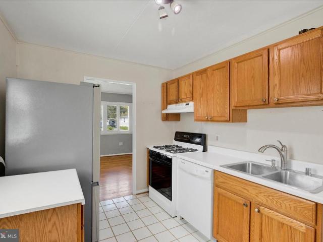 7 S Reed Street