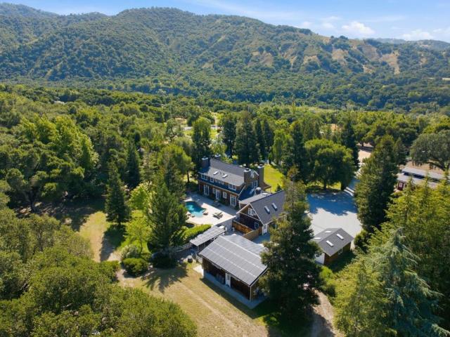 7 San Clemente Drive